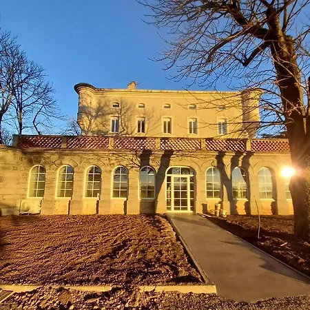 Chateau De Fabiargues 게스트하우스